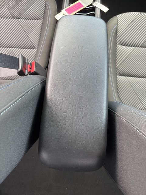 2027 Chevrolet Bolt LT - Photo 19