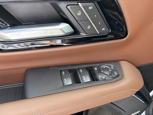 2026 Chevrolet Suburban High Country - Photo 32