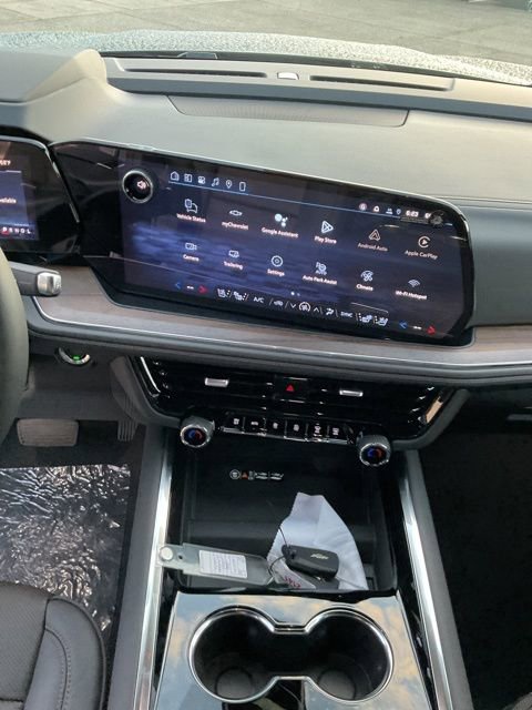 2026 Chevrolet Suburban High Country - Photo 17