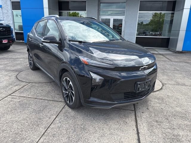 Used 2023 Chevrolet Bolt EUV Premier with VIN 1G1FZ6S05P4146535 for sale in Beaverton, OR