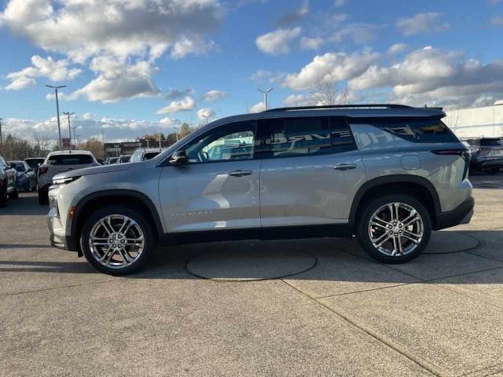 New 2025 Chevrolet Traverse LT SUV