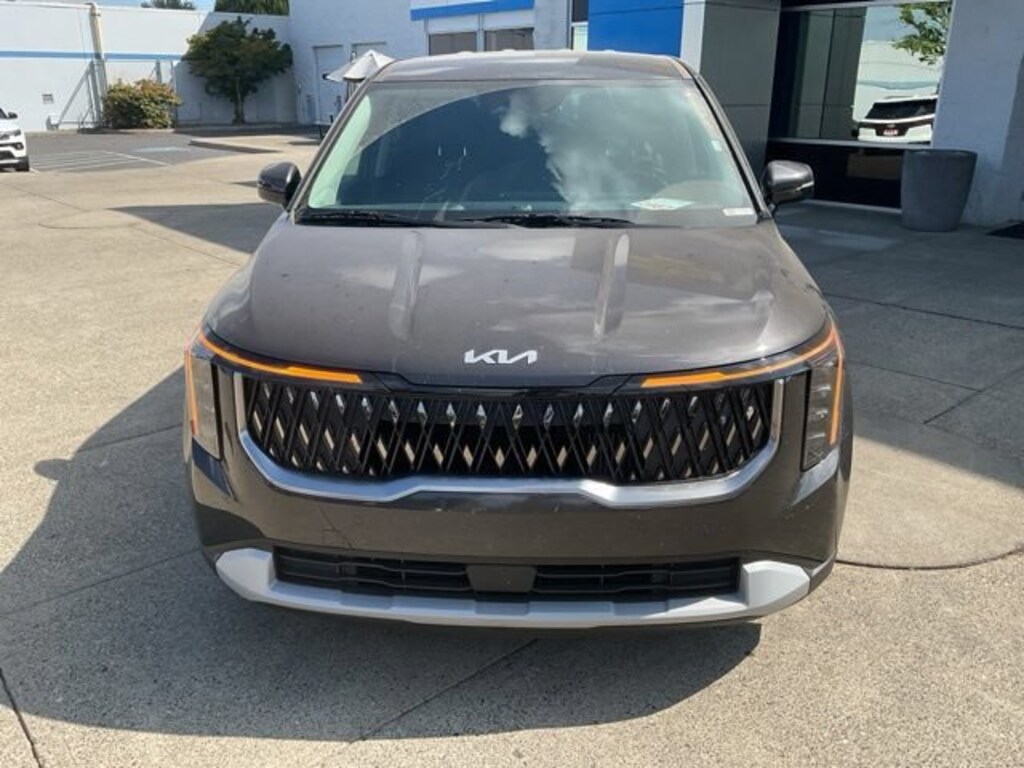 Used 2026 Kia Carnival Hybrid LXS Van Passenger Van