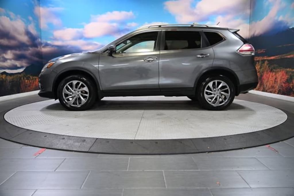 Used 2015 Nissan Rogue SL SUV