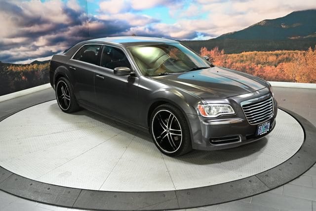 2014 Chrysler 300 -'s photo