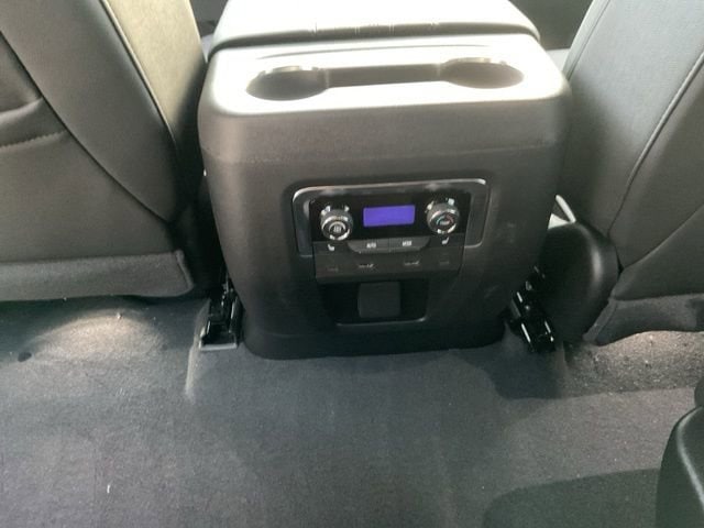 2026 Chevrolet Suburban High Country - Photo 19