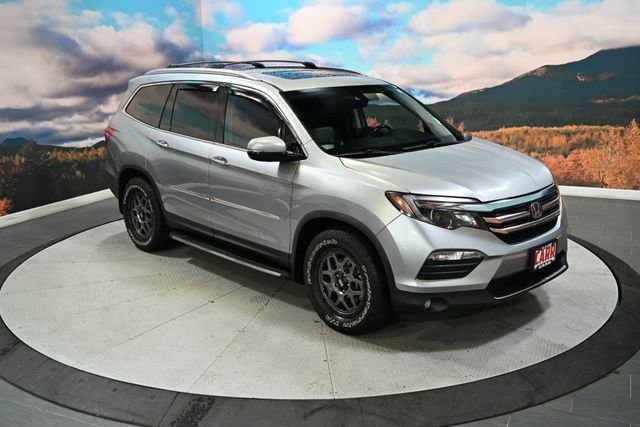 2018 Honda Pilot 4WD Elite's photo