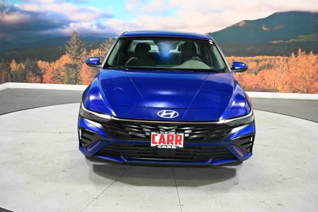 Used 2025 Hyundai Elantra SEL Convenience Sedan