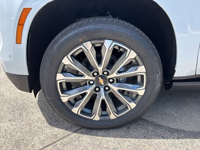 2026 Chevrolet Suburban High Country - Photo 11