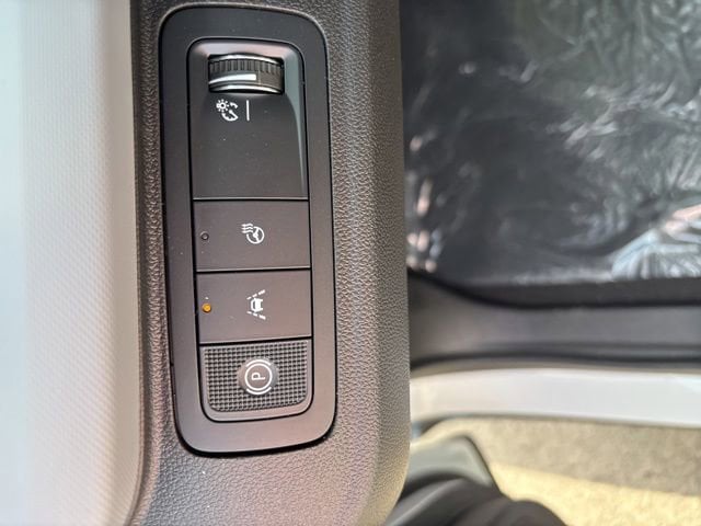 2027 Chevrolet Bolt LT - Photo 22