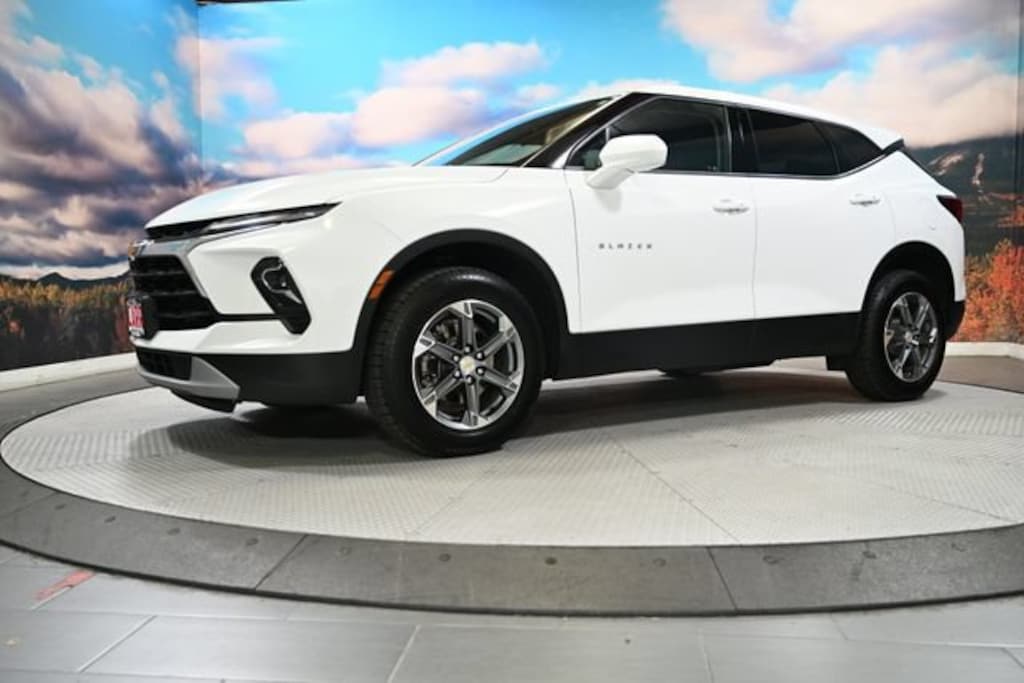 Used 2025 Chevrolet Blazer 2LT SUV