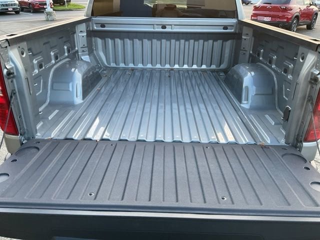 2025 Chevrolet Silverado 1500 LT - Photo 9