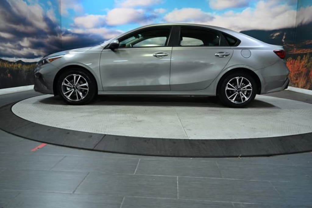 Used 2024 Kia Forte LXS Sedan