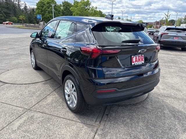 2027 Chevrolet Bolt LT - Photo 6
