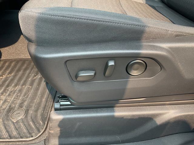 2025 Chevrolet Silverado 1500 Custom - Photo 28