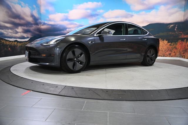 2018 Tesla Model 3 Long Range photo 3