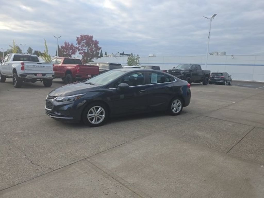 Used 2016 Chevrolet Cruze LT Sedan