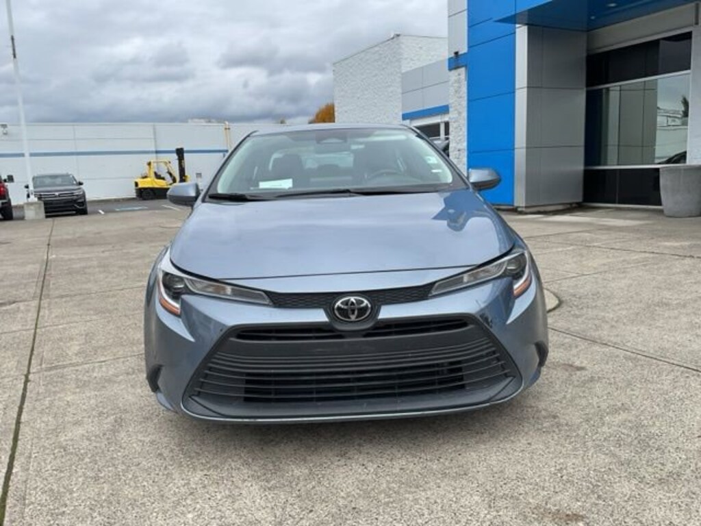 Used 2023 Toyota Corolla LE Sedan