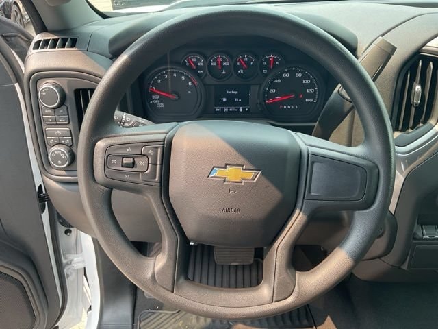 2025 Chevrolet Silverado 1500 Custom - Photo 18