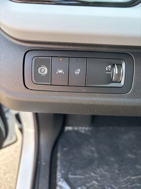 2027 Chevrolet Bolt LT - Photo 22
