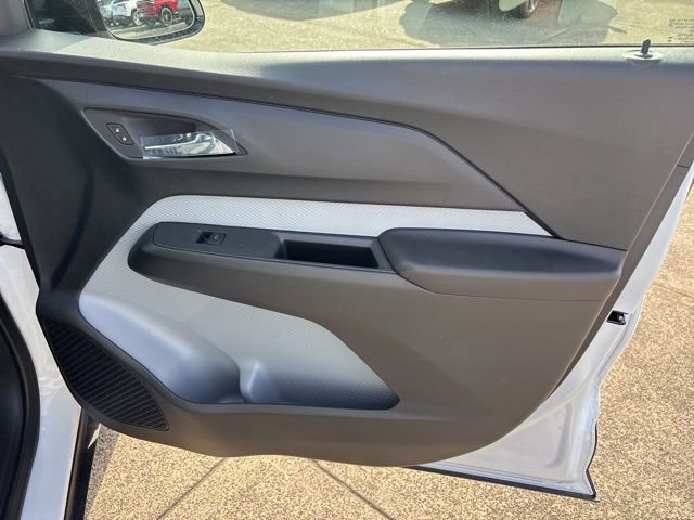 2027 Chevrolet Bolt LT - Photo 37