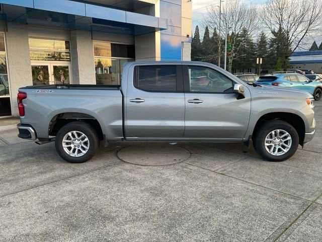 2025 Chevrolet Silverado 1500 LT - Photo 11