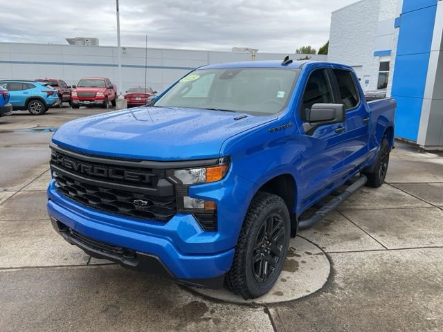 2025 Chevrolet Silverado 1500 Custom photo 3