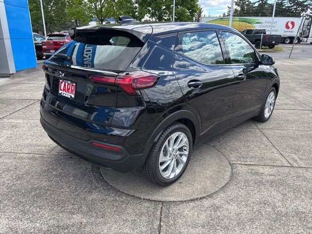 2027 Chevrolet Bolt LT - Photo 8