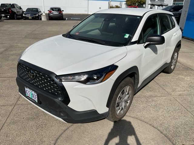 2022 Toyota Corolla Cross L photo 3
