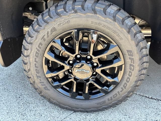 2026 Chevrolet Silverado 3500 HD LTZ - Photo 17