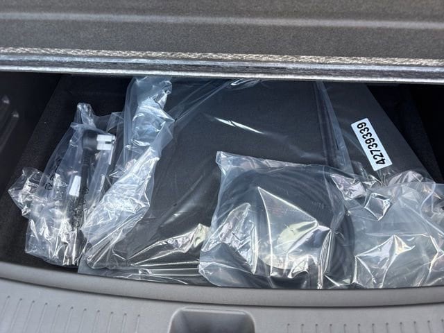 2027 Chevrolet Bolt LT - Photo 33