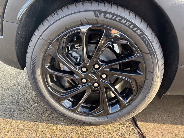 2027 Chevrolet Bolt RS - Photo 12