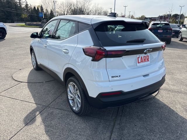 2027 Chevrolet Bolt LT - Photo 6