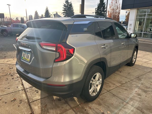 2023 Gmc Terrain SLE photo 3