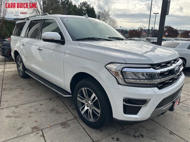 2023 Ford Expedition Limited's photo