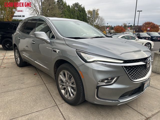 2023 Buick Enclave Avenir's photo