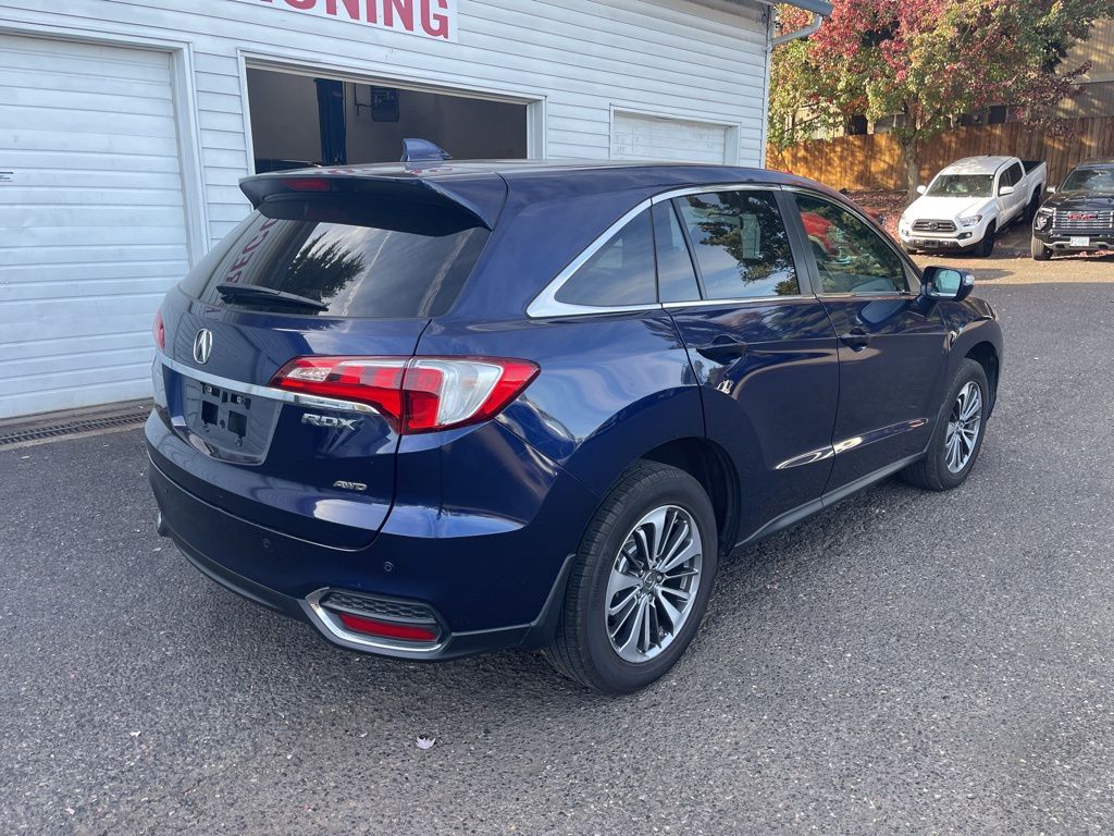 2017 Acura RDX Advance photo 3