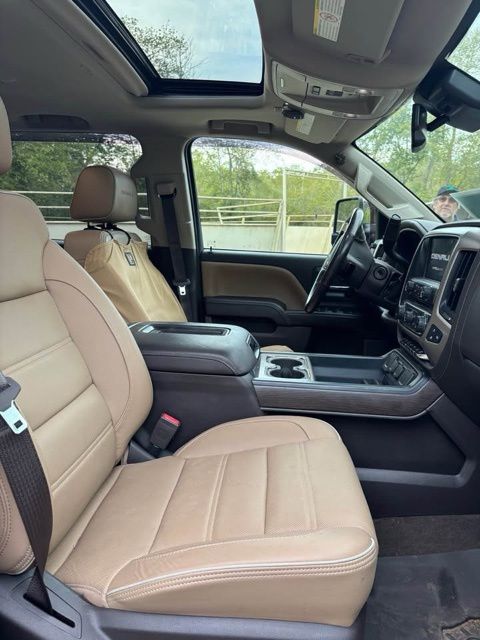 2017 Gmc Sierra Denali photo 3