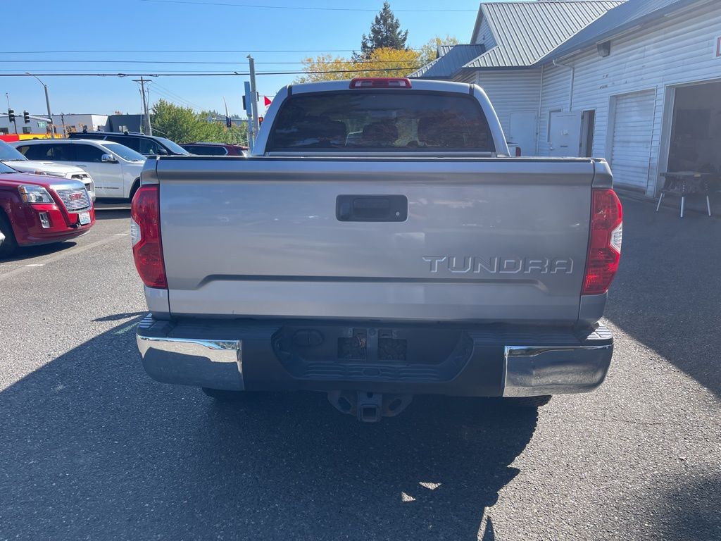 2018 Toyota Tundra SR5 photo 4