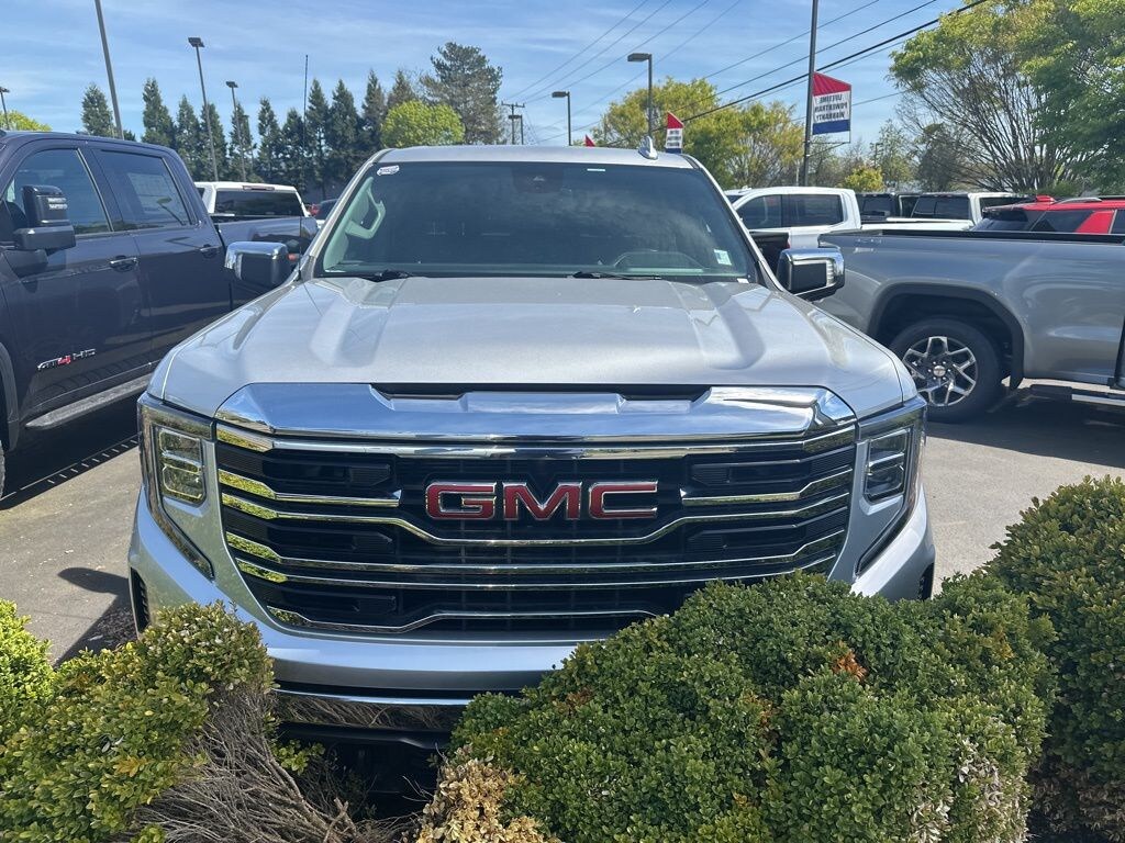 Used 2022 GMC Sierra 1500 SLT Truck