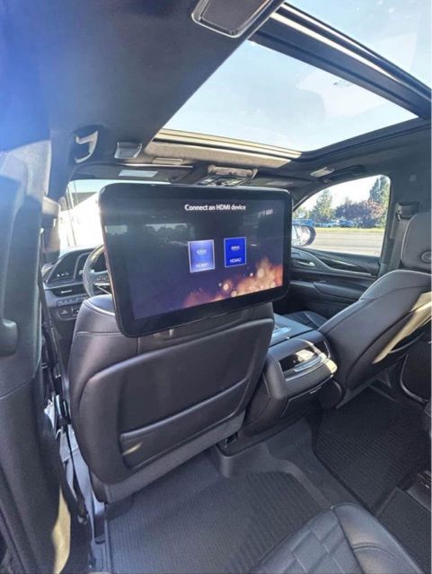 2023 Cadillac Escalade V-Series photo 4