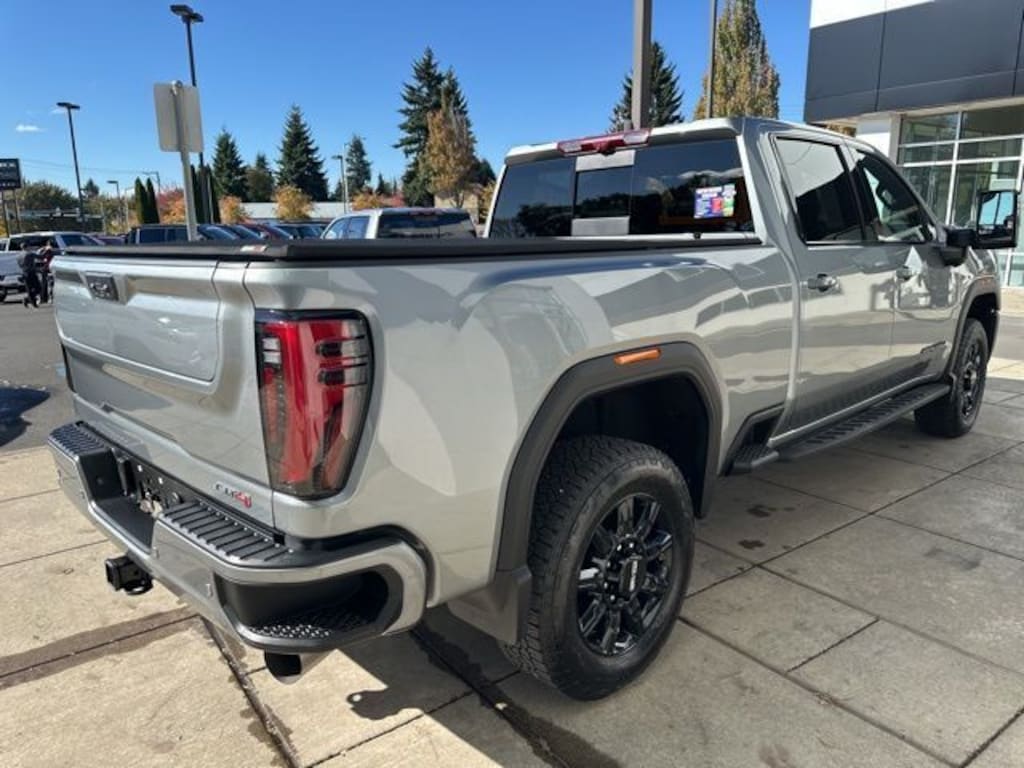 Used 2024 GMC Sierra 2500HD AT4 Truck