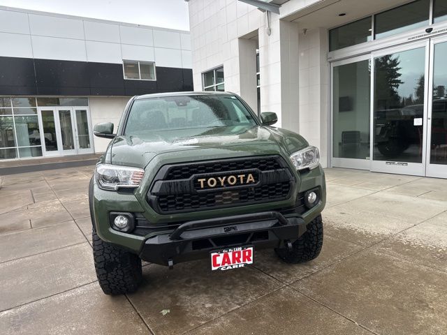 2021 Toyota Tacoma TRD Off-Road photo 2