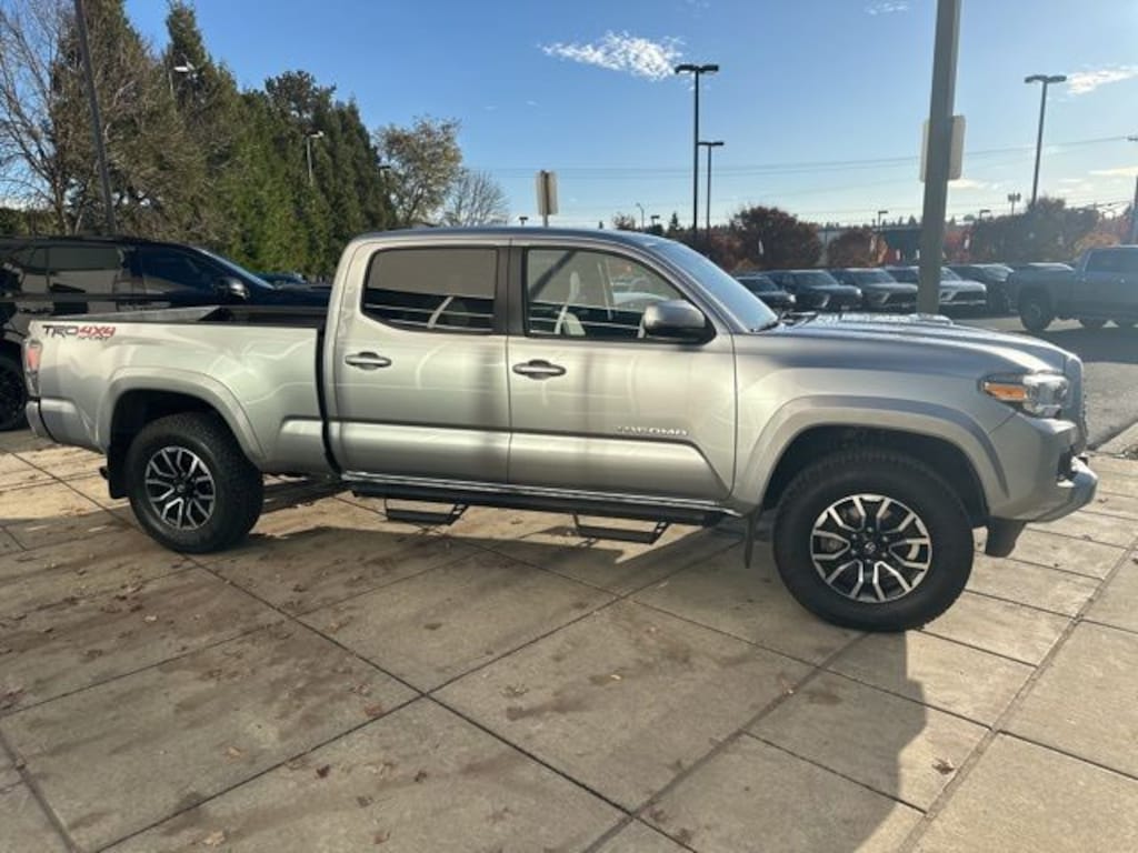 Used 2022 Toyota Tacoma SR5 Truck