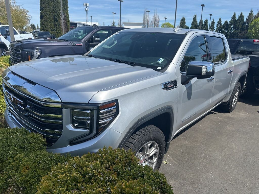 Used 2022 GMC Sierra 1500 SLT Truck