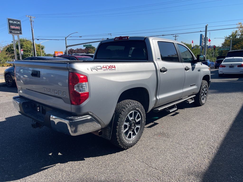 2018 Toyota Tundra SR5 photo 3