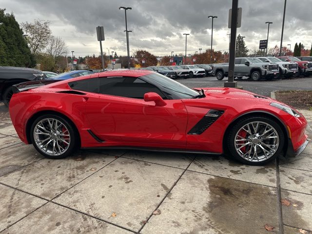2017 Chevrolet Corvette Z06 2LZ photo 2