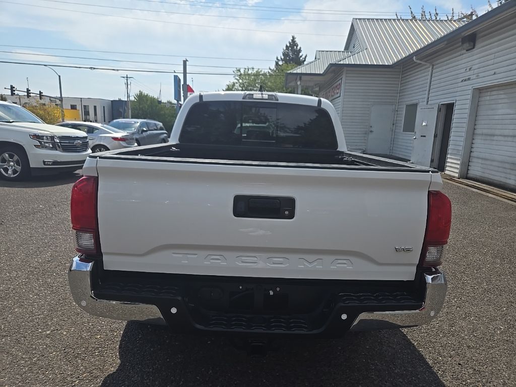 2022 Toyota Tacoma SR5 photo 4