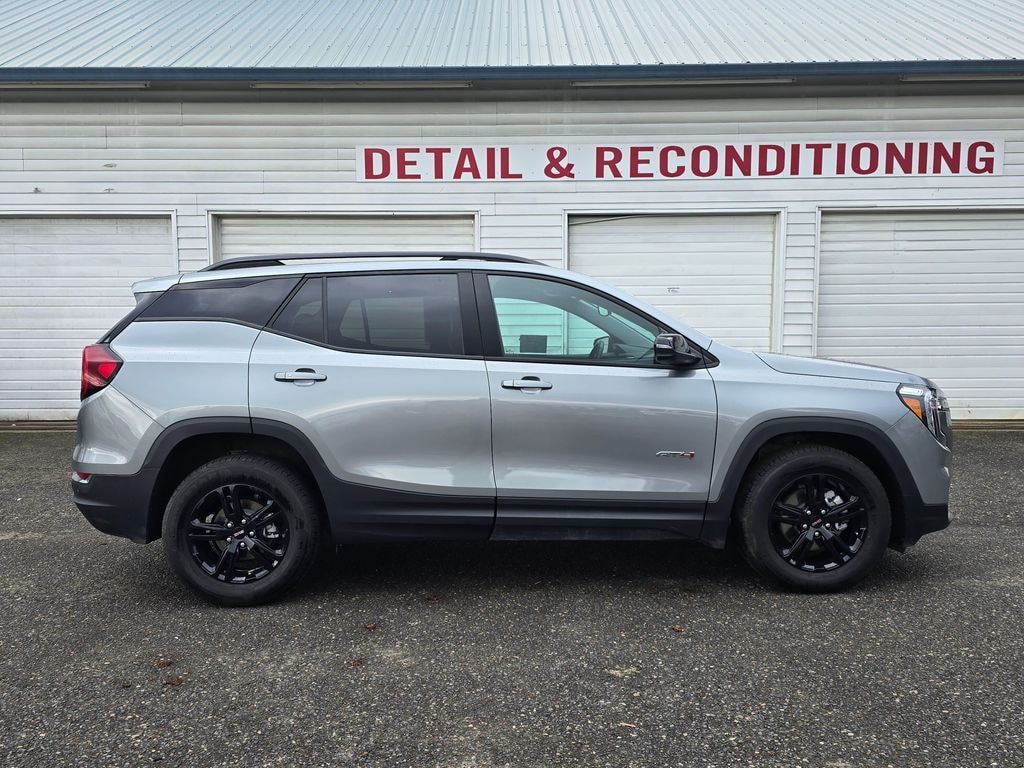 Used 2024 GMC Terrain AT4 SUV
