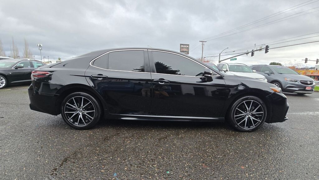 Used 2024 Toyota Camry SE Sedan