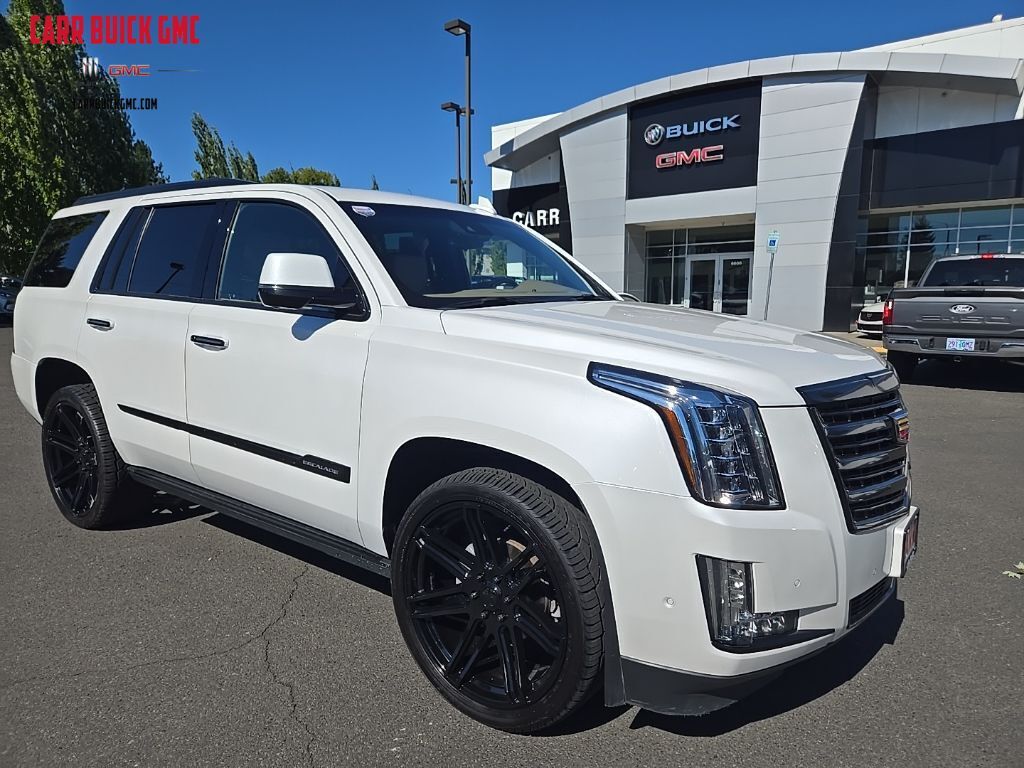 2019 Cadillac Escalade Platinum's photo